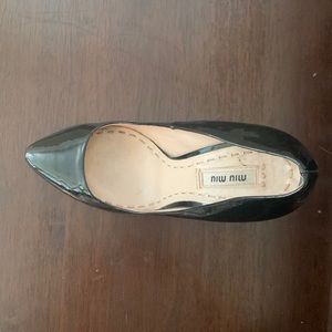 Miu miu patent leather black pumps size 7